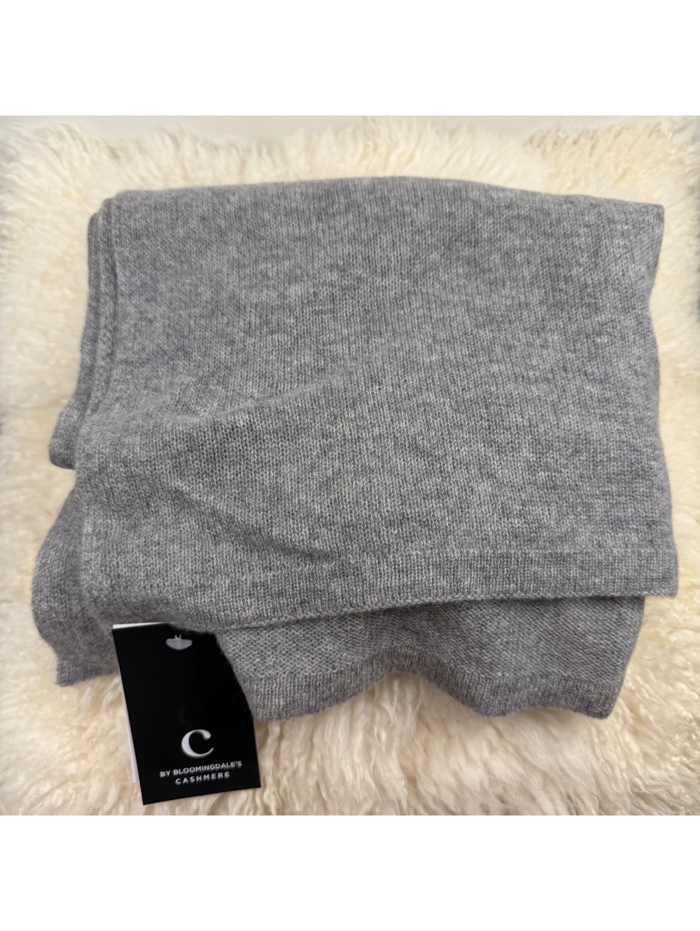 C by Bloomingdale’s 100% Cashmere Oversized Scarf Wrap Gray NWT